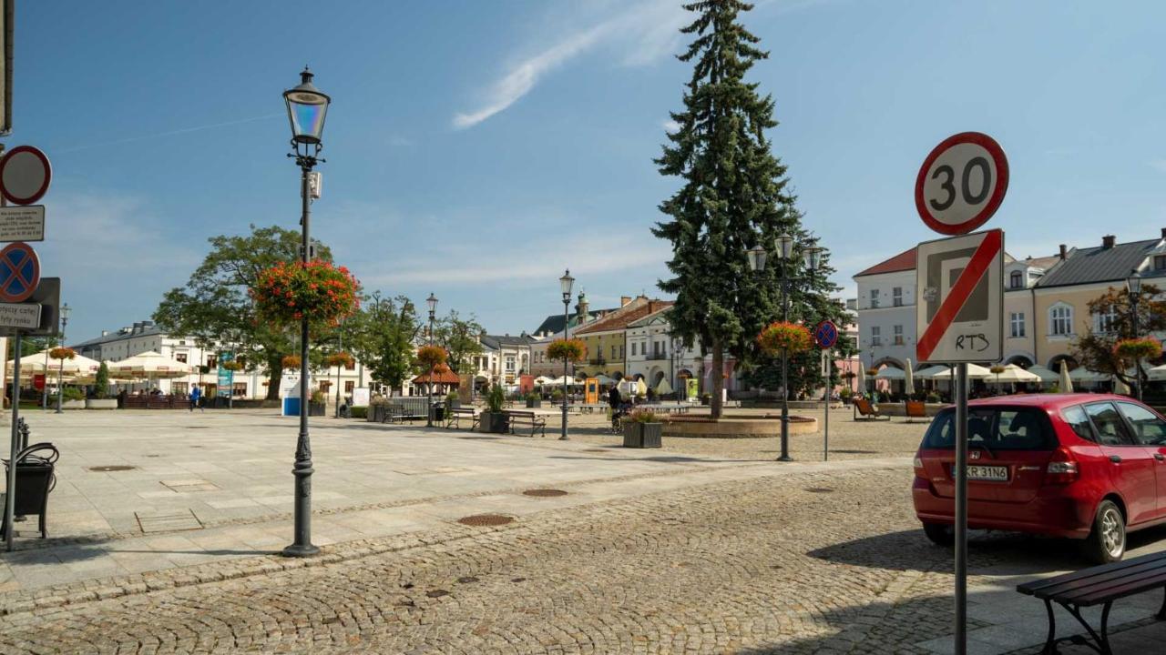 Apartament Rynek 22 Krosno Exteriör bild